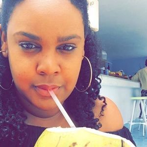 Meet your Posher, Vanessa